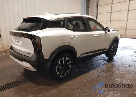 2025 Nissan Kicks Sv Intelligent Awd from USA, damaged, VIN 3N8AP6CBXSL375355